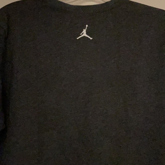 JORDAN TEE SHIRT BASKETBALL - Picture 2 of 3